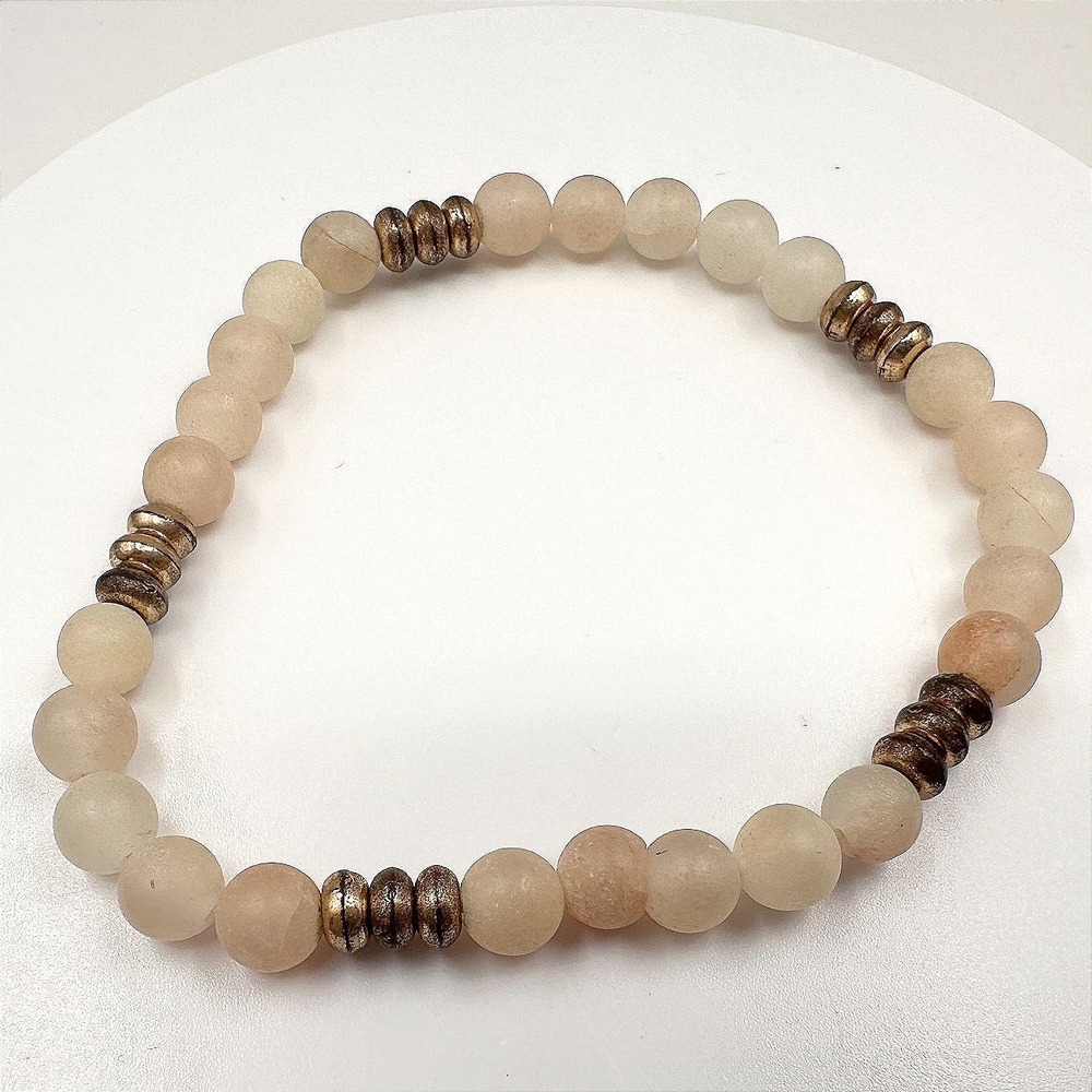 Vintage 90s Matte Peach Beaded Bracelet Gold Tone Spacers Boho Women's‎ Jewelry